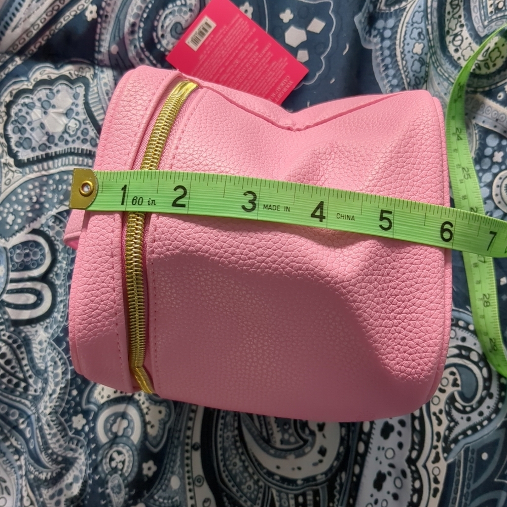 ‼️ NWT JUICY COUTURE Pink Travel Cosmetic Bag Zipper, Handle Makeup - Picture 6 of 8